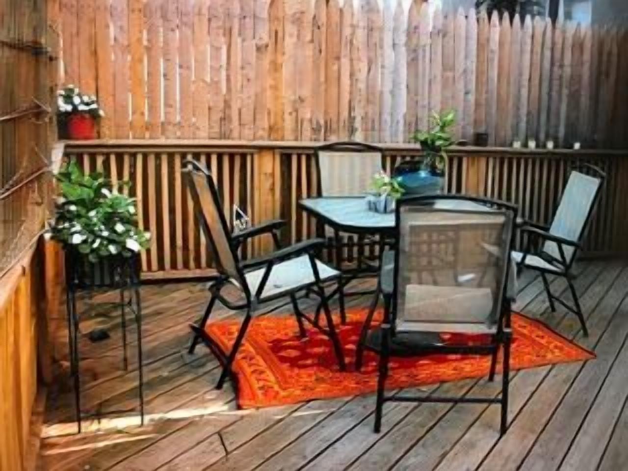 Kondo Deluks, 2 kamar tidur, dapur, area taman | Balkon