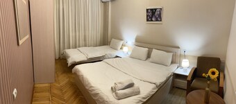 Friendship Hostel & Tours 2