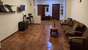 家庭公寓 | 客廳 | 平面電視