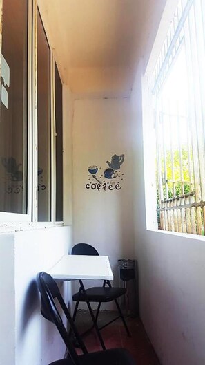 Balcony - Friendship Hostel & Tours 2 (Yerevan)