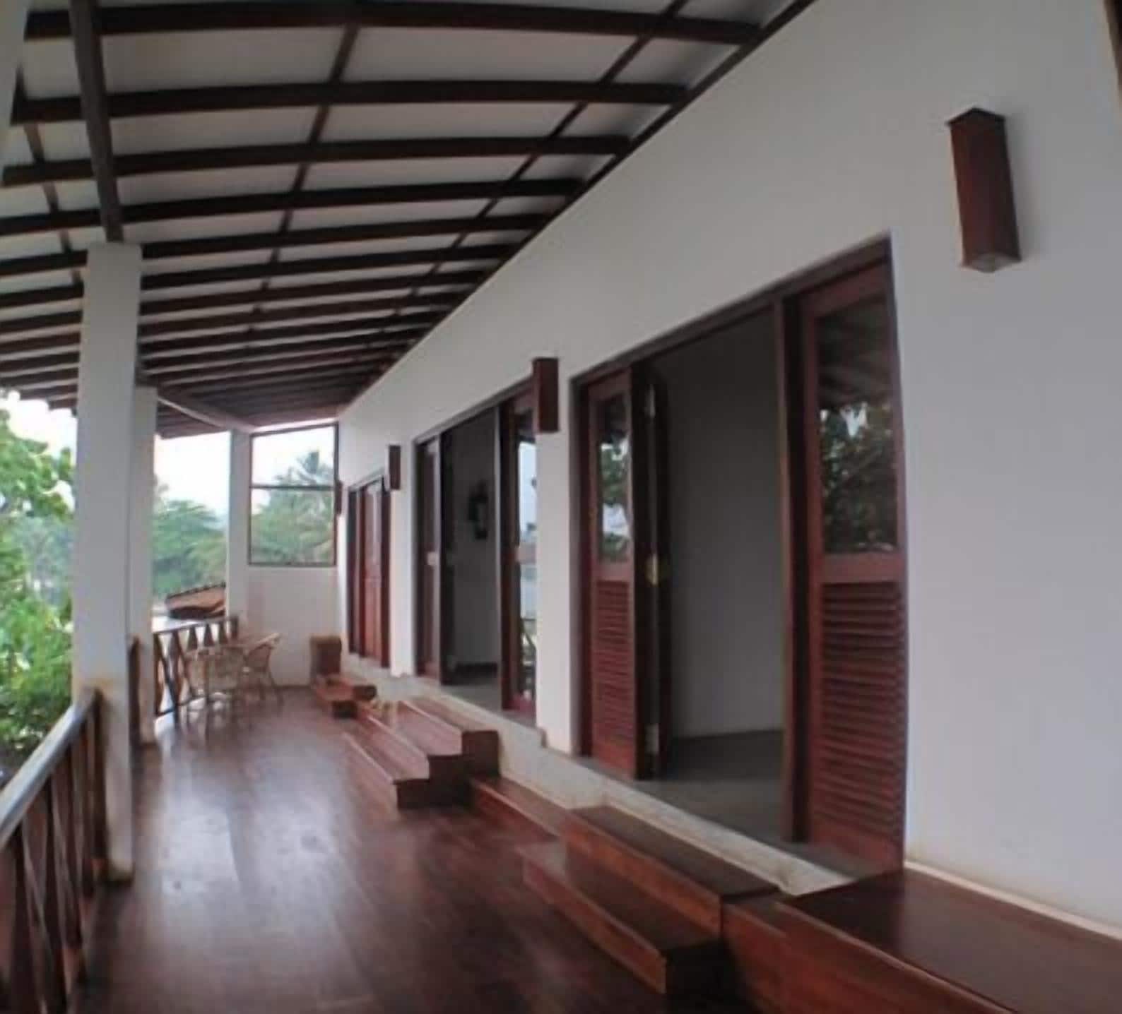 standard double or twin room, 1 queen bed, ocean view, sea facing | balcony