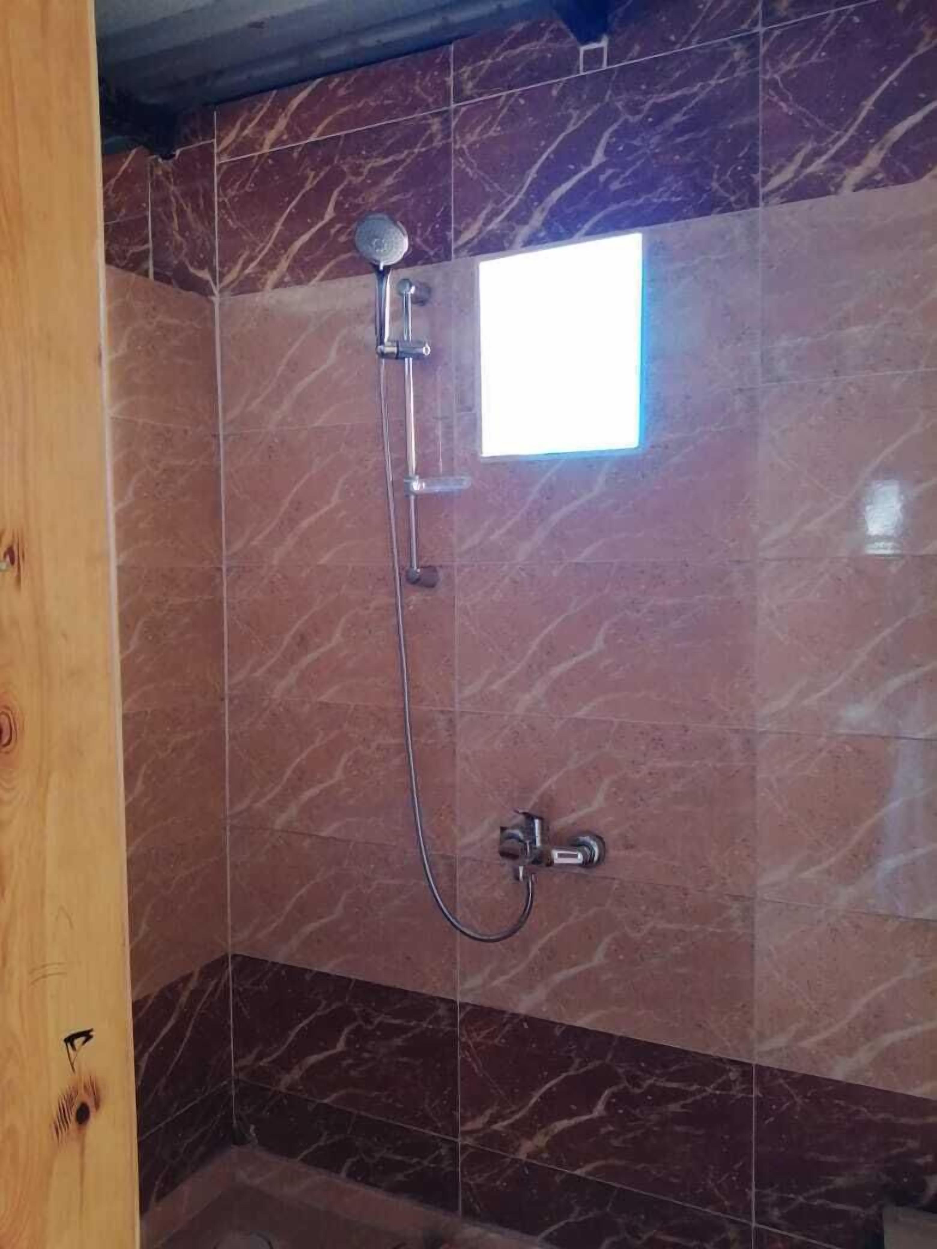 Family Tent, Mountain View | Bathroom shower