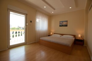 Apartment, 3 Bedrooms, Balcony