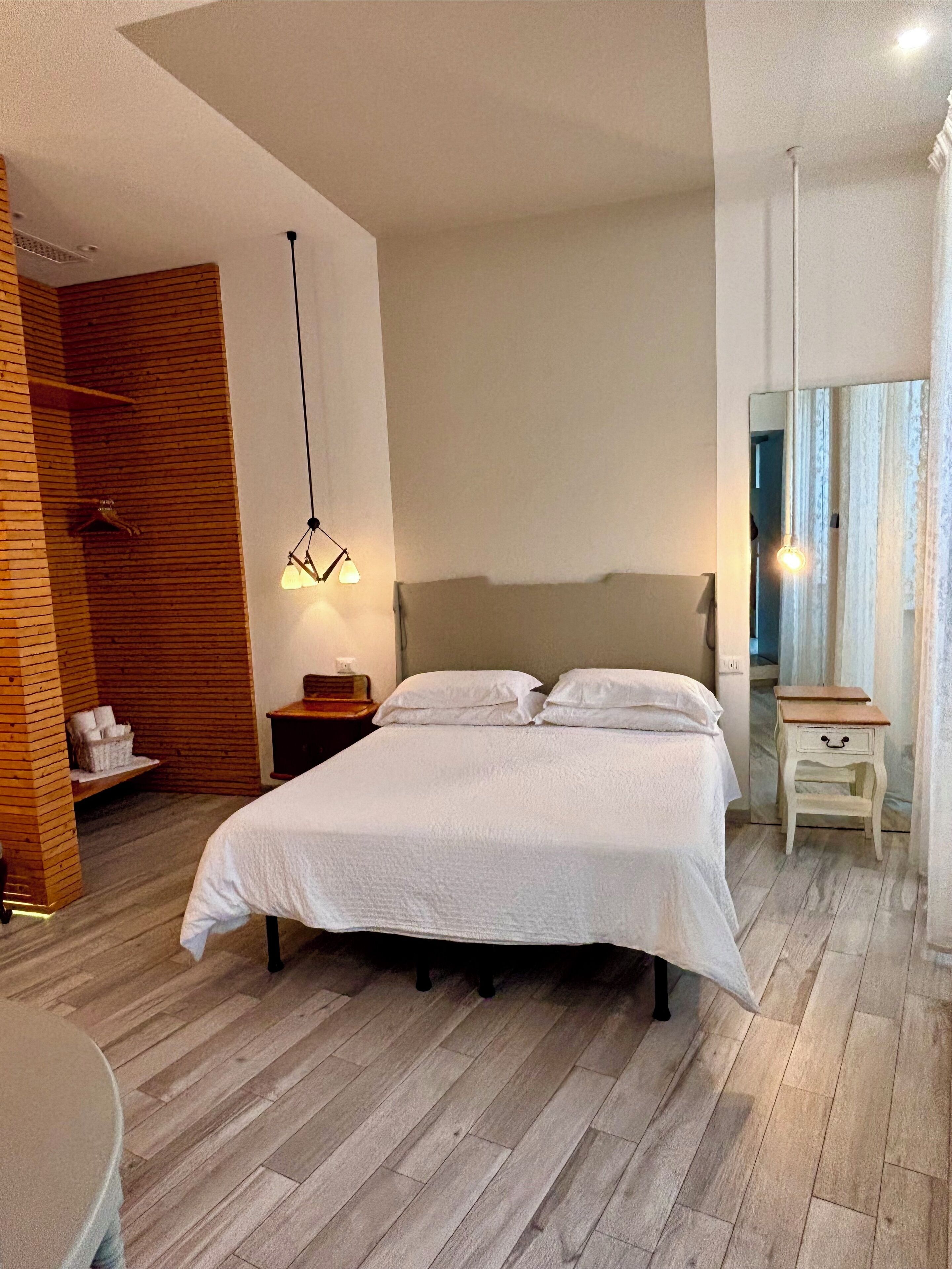 Comfort-Doppelzimmer | Hochwertige Bettwaren, Minibar, Zimmersafe, Schreibtisch