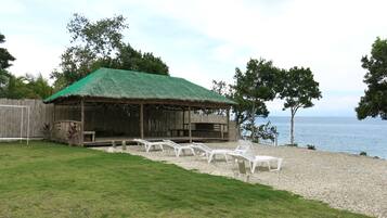 Breakfast, lunch served; local and international cuisine, pool views
