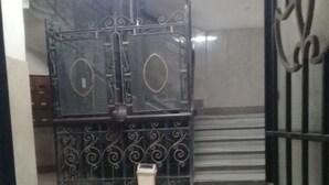 Unclassified image, 5 of 22, button - Nile plaza hostel (Cairo)