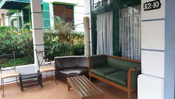 Villa, 4 slaapkamers | Terras