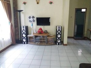 Villa, 4 Bedrooms | Room amenity