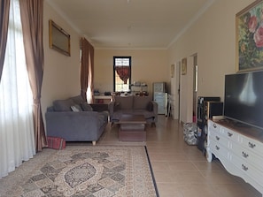 Vila luxo, 2 quartos, para fumantes, vista para o jardim | Parte interna