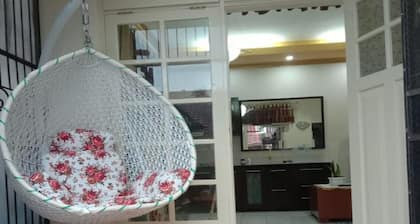 Villa Kota Bunga Camelia