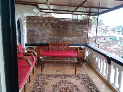 Villa Kota Bunga Vinca