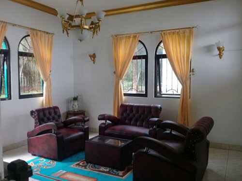 Villa Kota Bunga Vinca