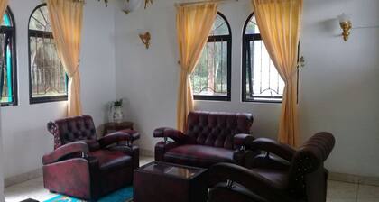 Villa Kota Bunga Vinca