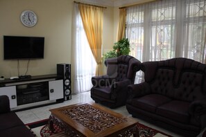 獨棟房屋, 3 間臥室 | 客廳 | 平面電視