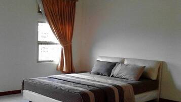 1 bedroom, desk, free WiFi
