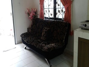 House, 2 Bedrooms | Living area | Flat-screen TV - Villa Kota Bunga Dahlia (Cipanas)