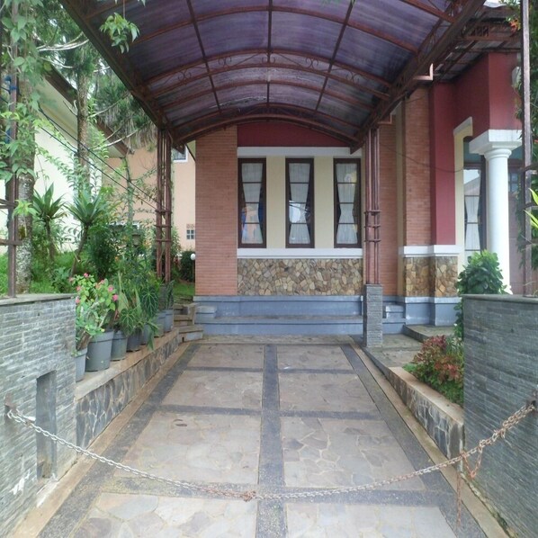 Hus - 3 sovrum | Terrass/Patio