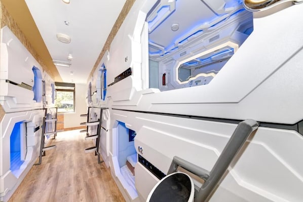 Single Room (Single Capsule)