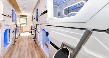 Space Q Capsule Hotel