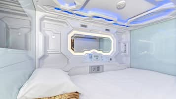 In-room safe, free WiFi, bed sheets