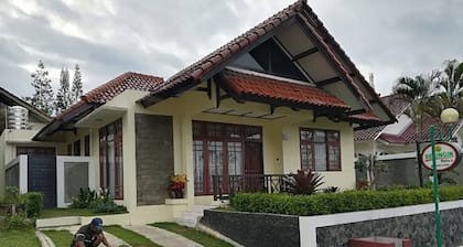Villa Private Puncak
