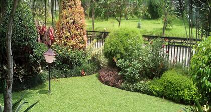 Villa Puncak Resort