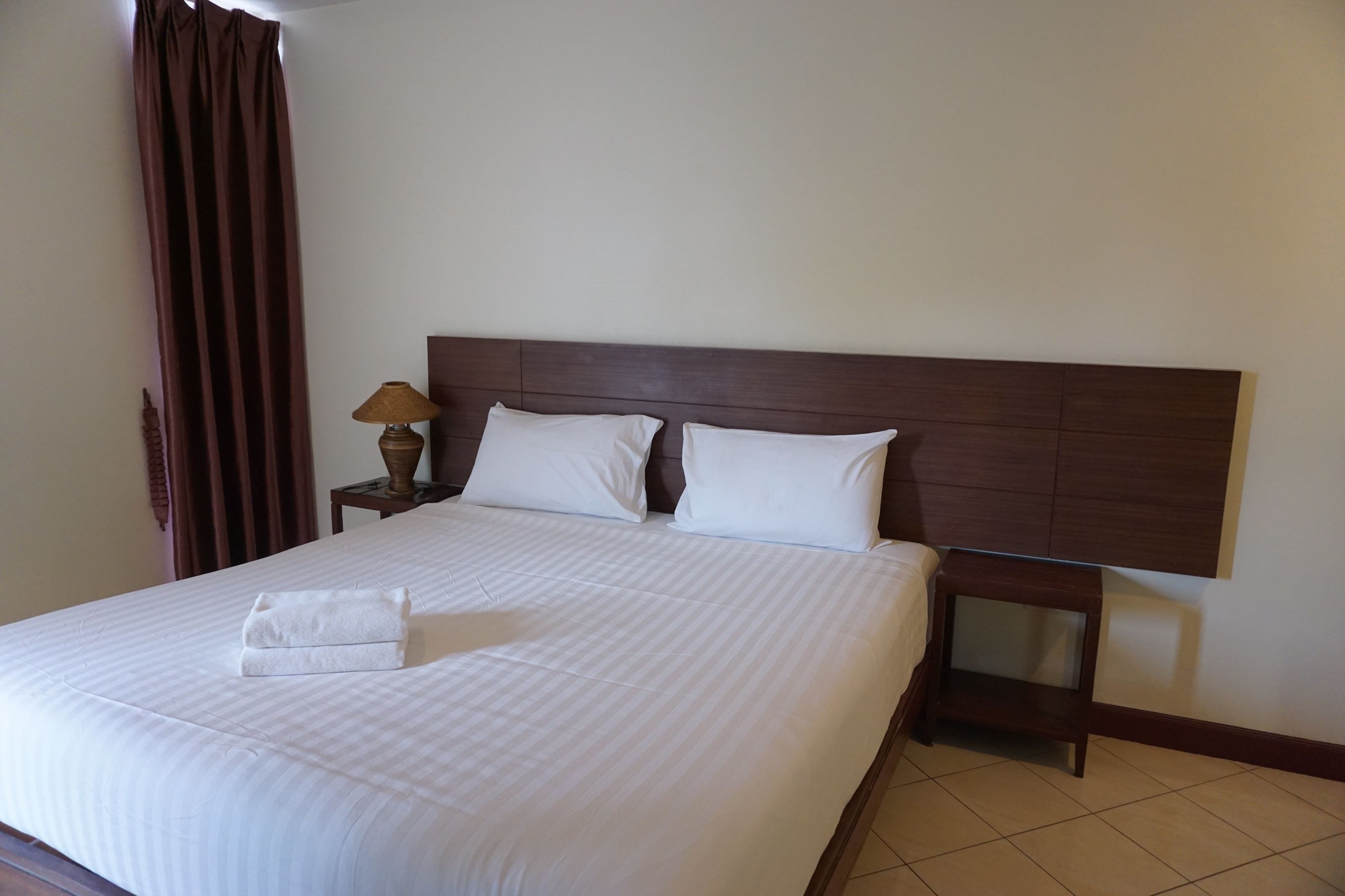 superior double room | blackout curtains, free wifi