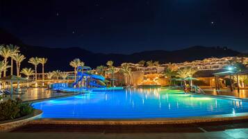 3 indoor pools, 3 outdoor pools