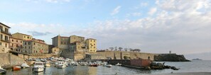 View from property - Yacht Suite Piombino (Piombino)