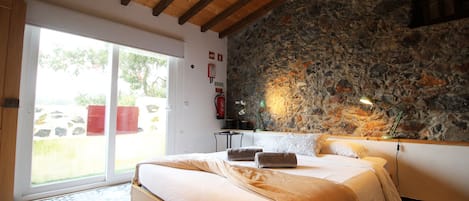 Studio, 2 Bedrooms | Blackout curtains, iron/ironing board, free WiFi, bed sheets