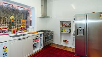 Refrigerador y microondas