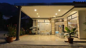 Mặt tiền nơi lưu trú