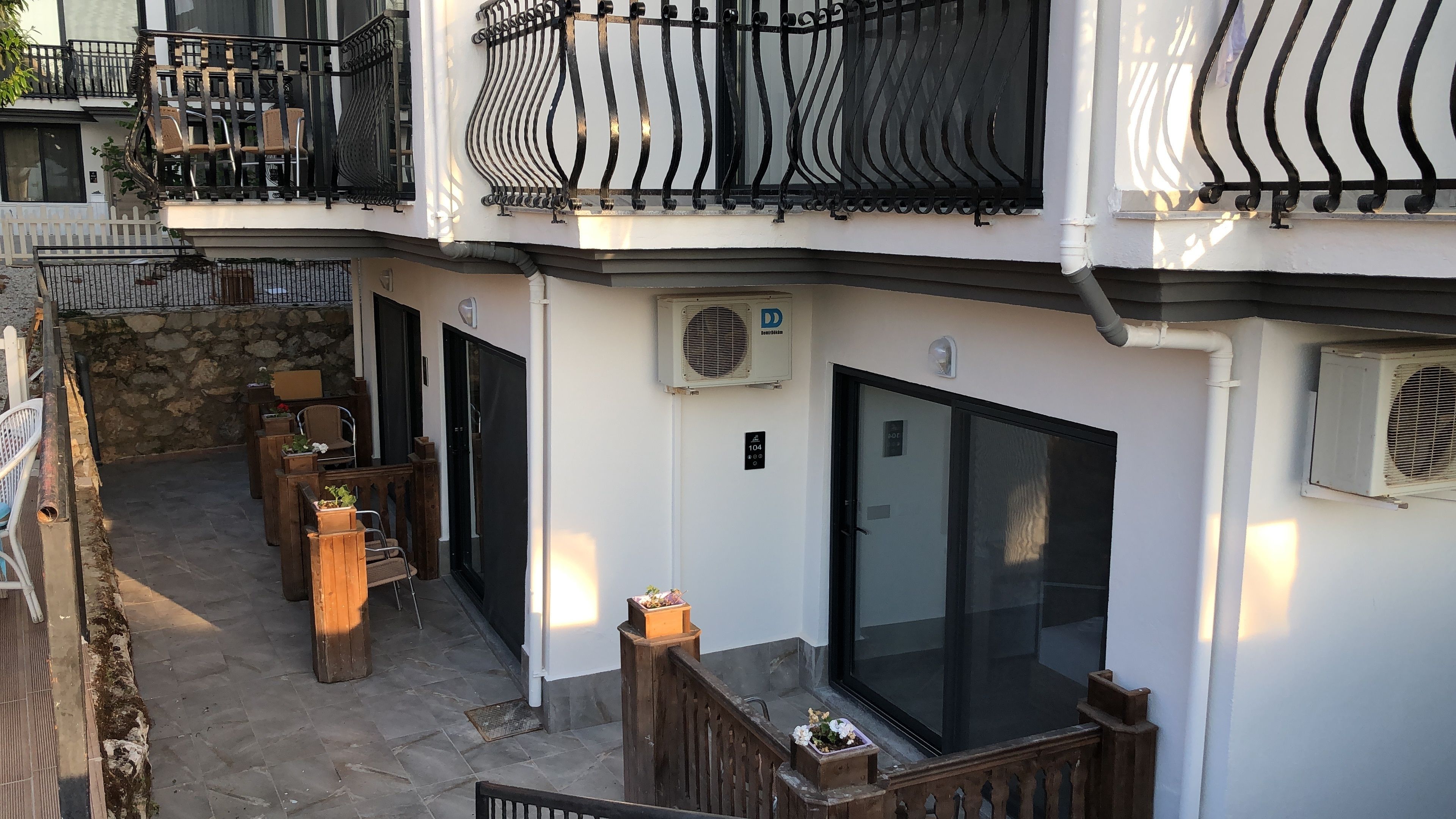 basic twin room | floor plan