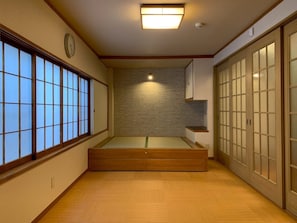 Japanilaistyylinen huone, tupakointi kielletty (Maximum 7 People) | 1 makuuhuone, ilmainen Wi-Fi