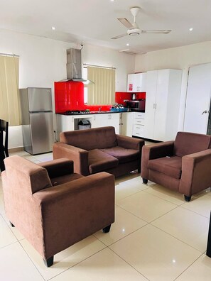 2 bedrooms, premium bedding, down comforters, individually decorated