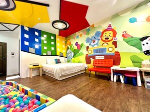 1 bedroom, blackout curtains, soundproofing, free WiFi - Little Apple B&B (Wujie)