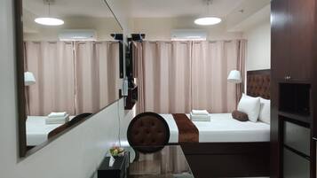 In-room safe, iron/ironing board, free WiFi, bed sheets