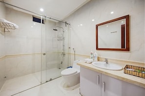 Buồng tắm vòi sen, vòi sen phun mưa, đồ dùng nhà tắm miễn phí