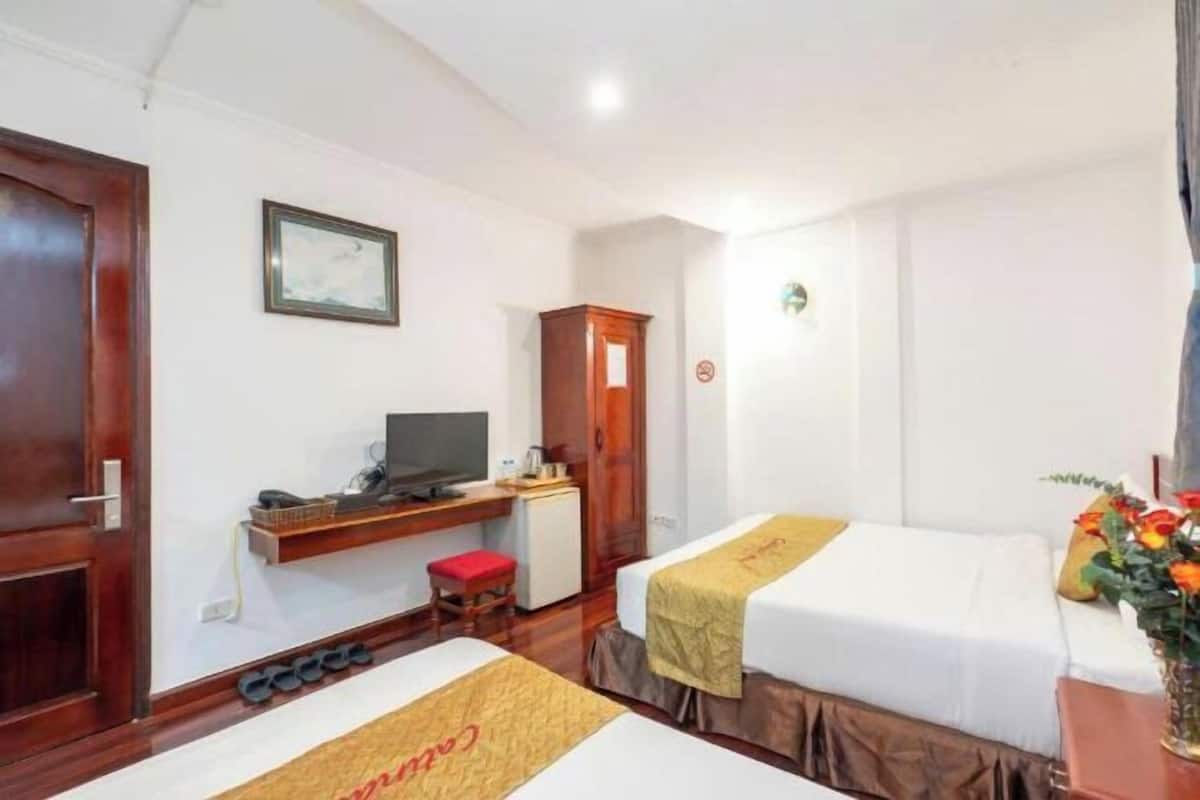 1 bedroom, minibar, desk, soundproofing
