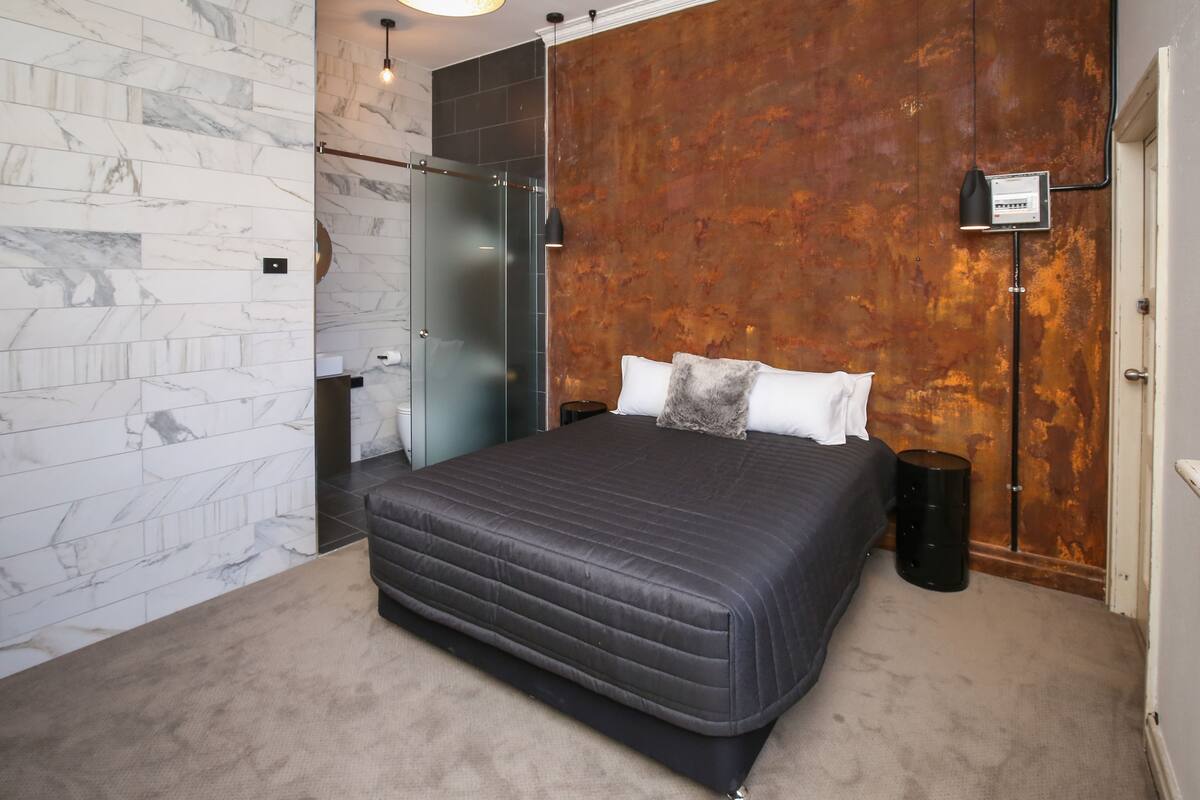 Chamber 3 | 1 bedroom, premium bedding, minibar, iron/ironing board