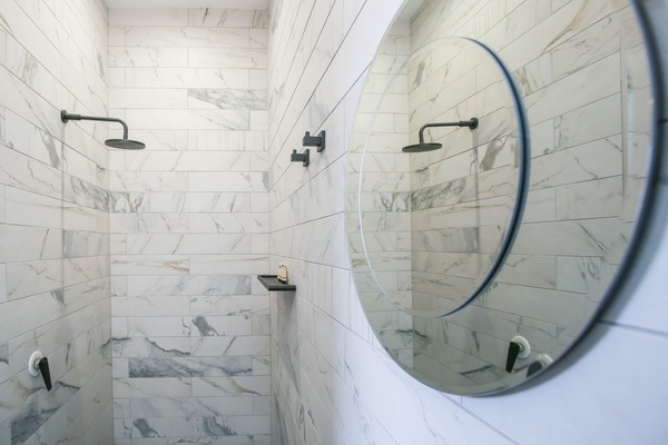 Chamber 3 | Bathroom shower