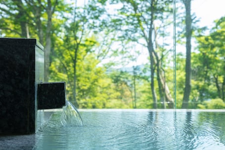 Terrace Deluxe Room | Bathroom | Separate tub and shower, spring water tub, free toiletries, hair dryer. Kanaya Resort Hakone