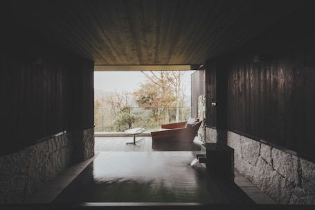Grand Terrace Suite | Bathroom | Separate tub and shower, spring water tub, free toiletries, hair dryer. Kanaya Resort Hakone