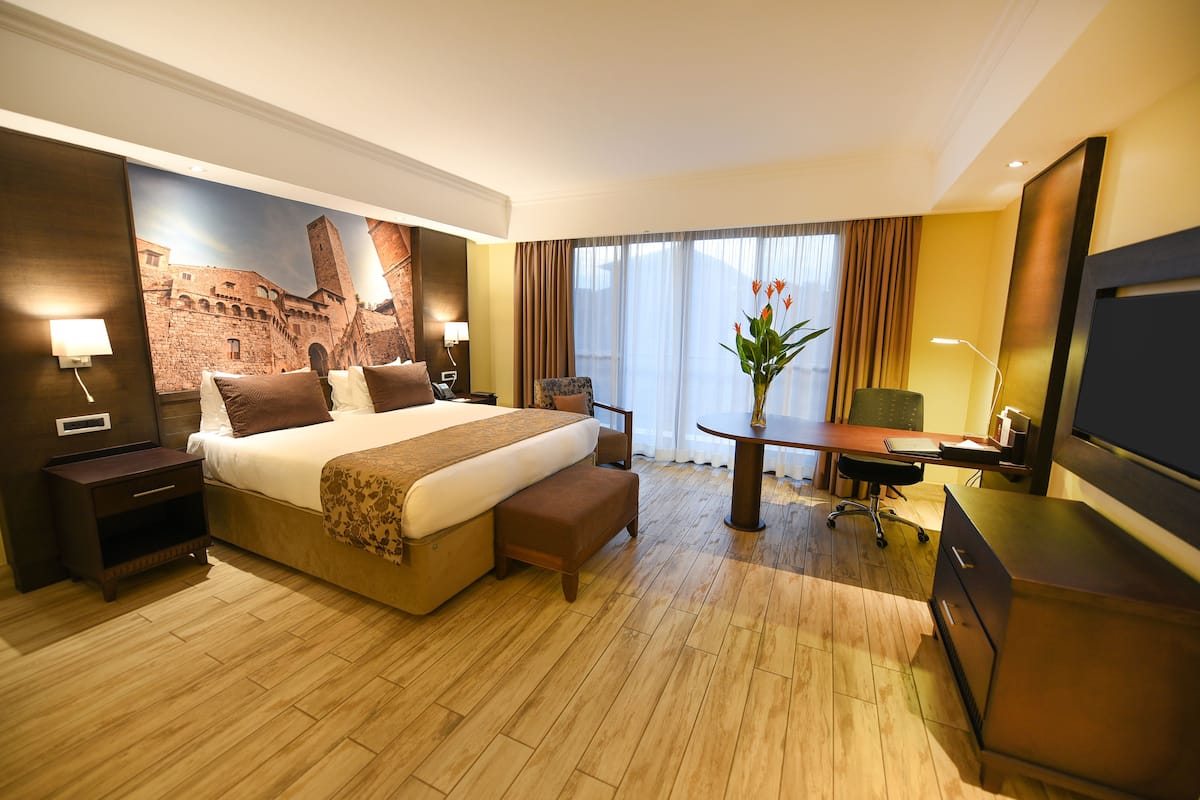 Executive Room