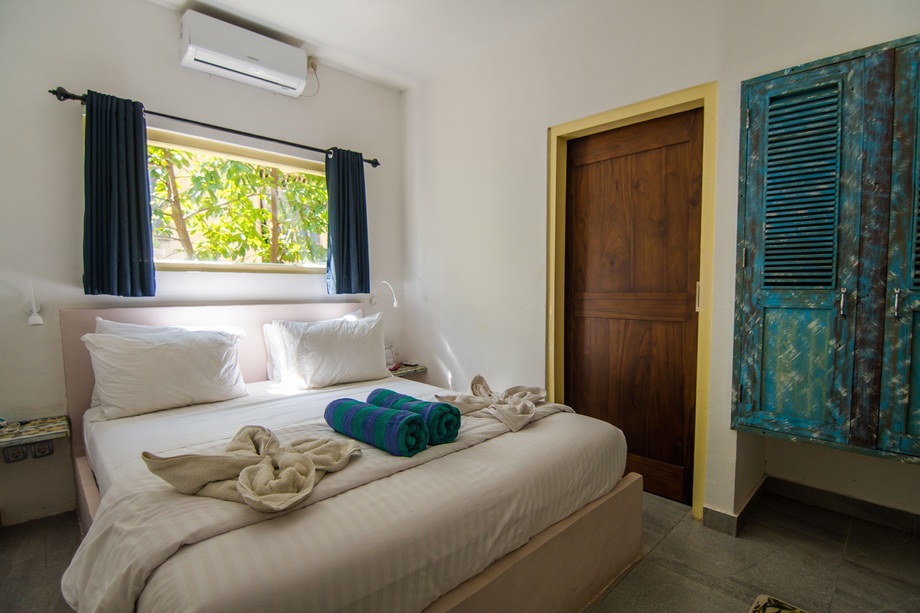 Premium bedding, Select Comfort beds, in-room safe