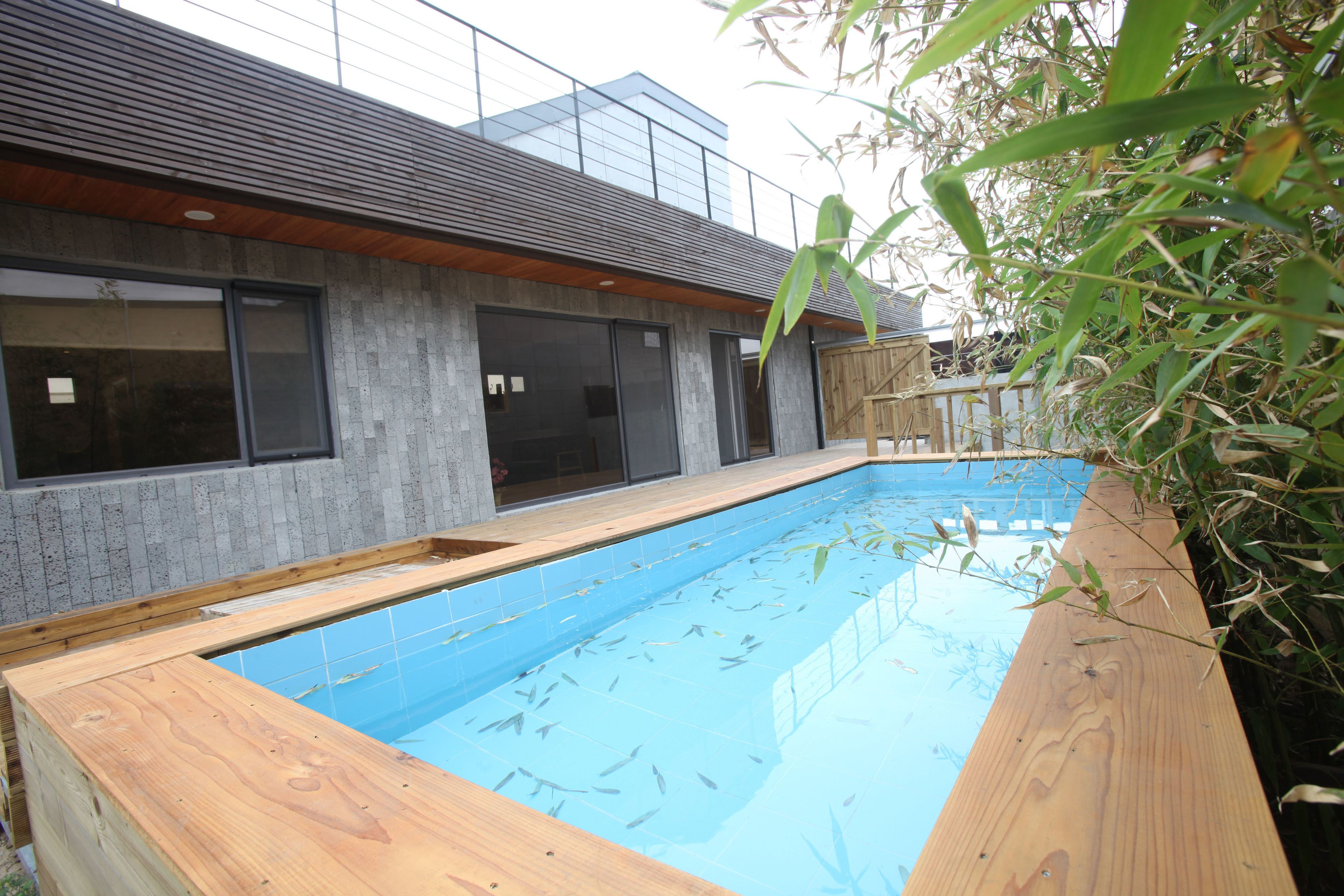 Family Townhome, 2 Bedrooms (Mi-ni - 1 queen and 2 futons) | Room amenity