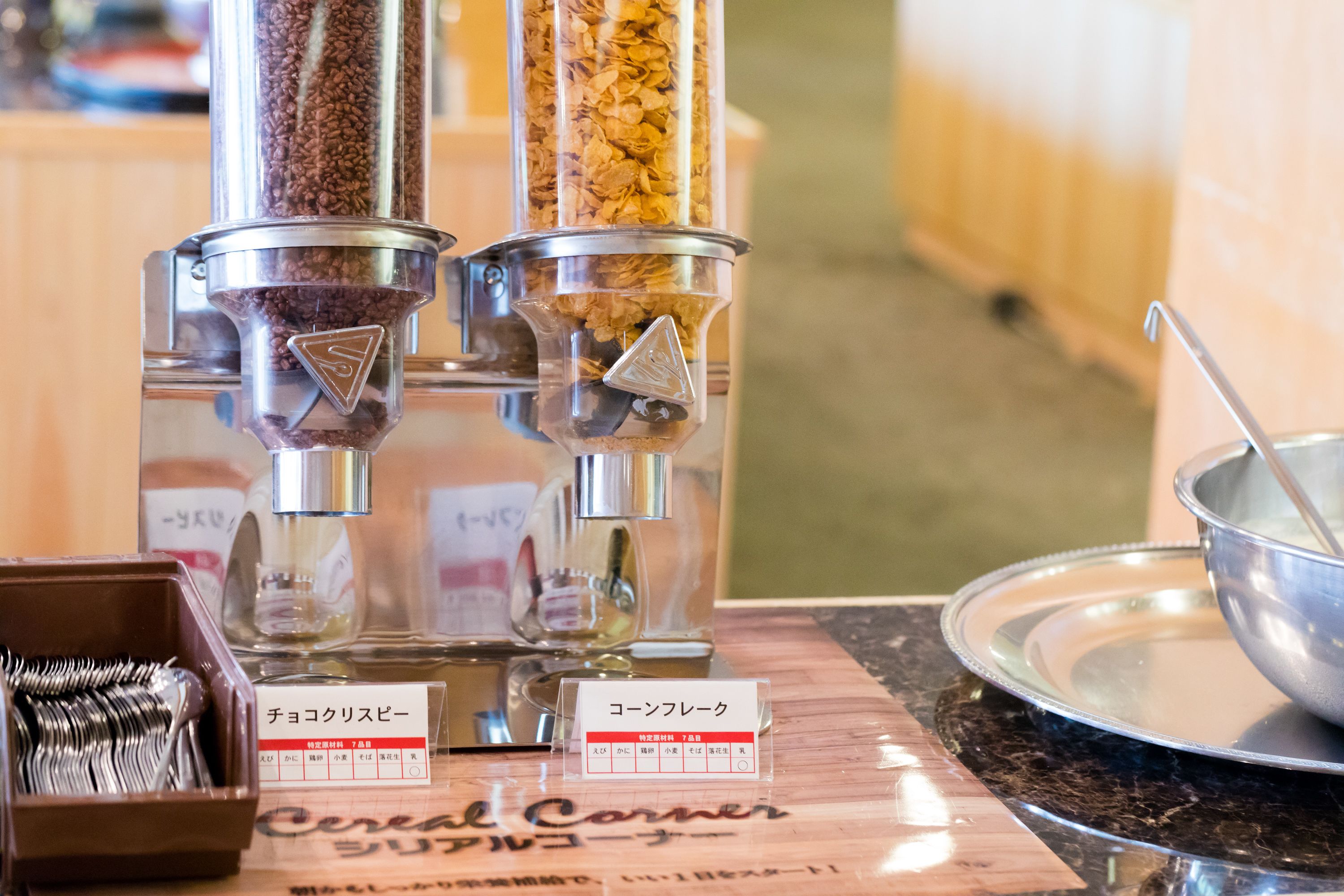 每日供应自助式早餐（每人 JPY 2200）