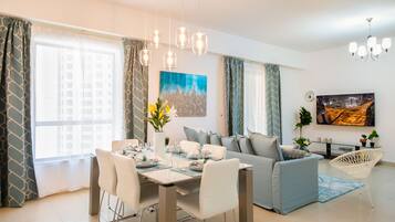 Departamento, 1 habitación, para no fumadores, vista al mar | Área de sala de estar | Televisión de pantalla plana