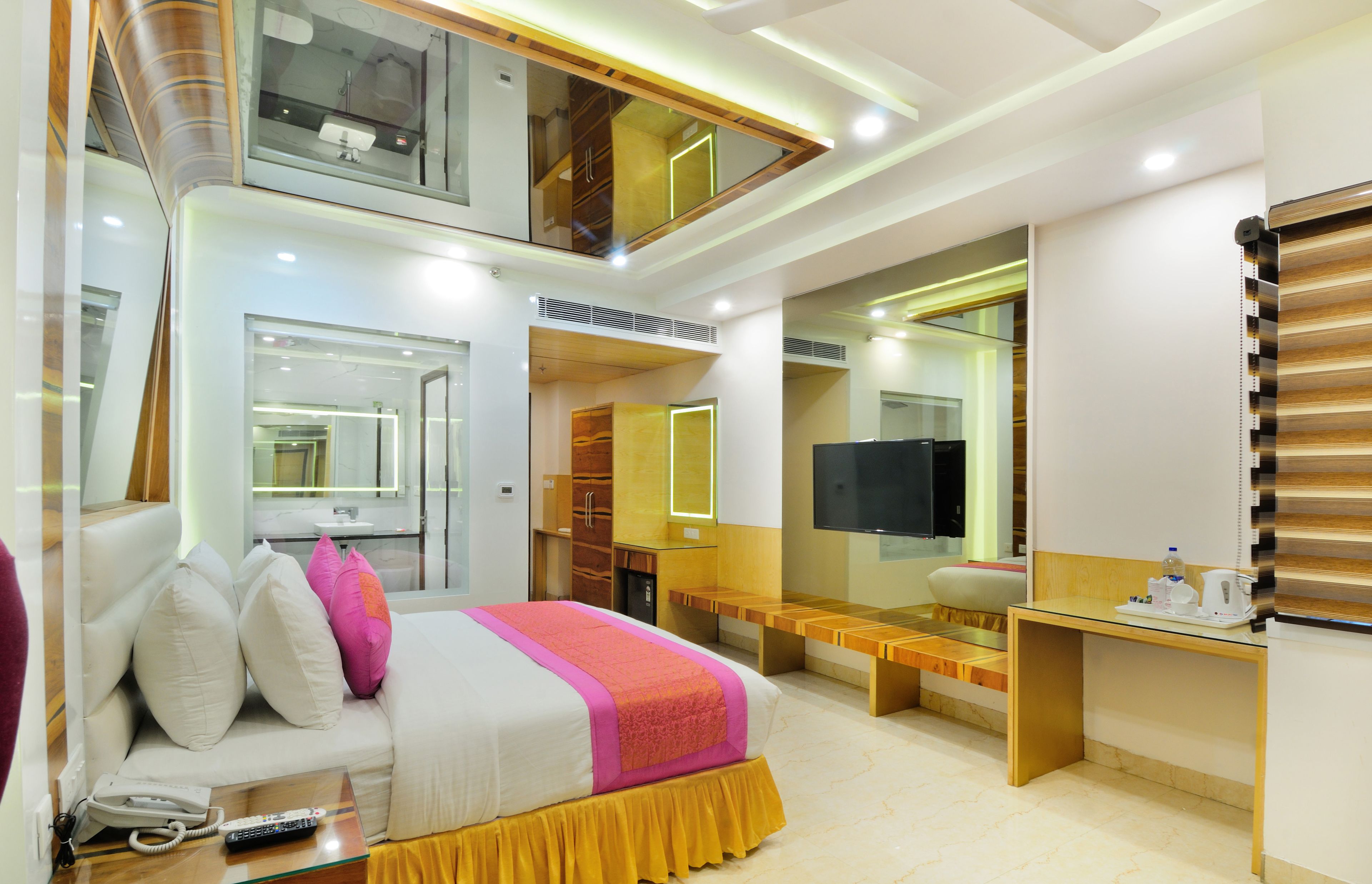 Photo - The Gold Regency