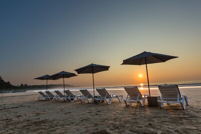 Taru Villas Tangalle Social - Tangalle